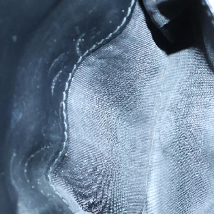 miumiu ミュウミュウ ロゴ 型押し コンパクトウォレット 二つ折り財布  