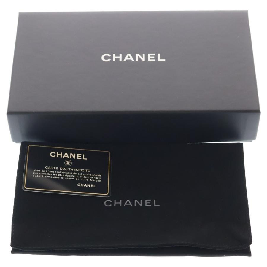 CHANEL（シャネル） ボーイシャネル キャビアスキン レザー ラウンド