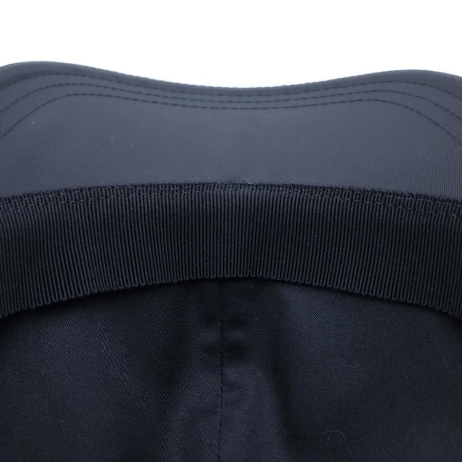 PRADA（プラダ） Re-Nylon リナイロン トライアングルロゴプレート