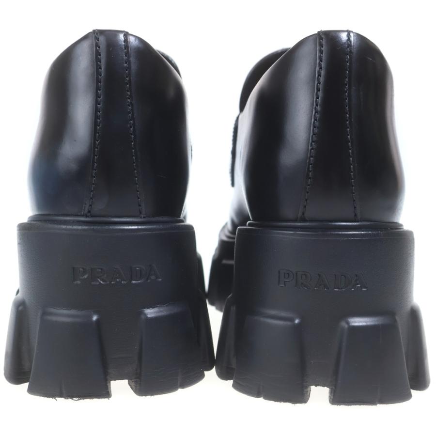 PRADA（プラダ） モノリス トライアングルロゴ レザーローファー
