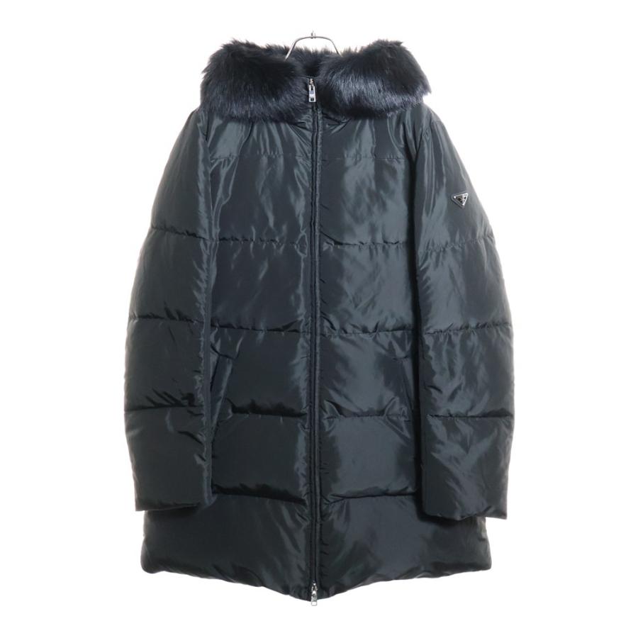 PRADA（プラダ） 21AW トライアングルロゴプレート付ファーフーデッド