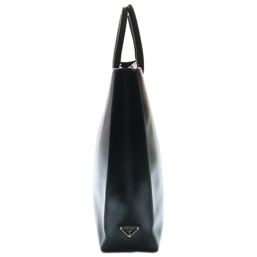 プラダ　カフス　トライアングルロゴ　925　ゴールド　黒　ブラック　2LG095 Amazon | PRADA(プラダ) カフリンク メンズ ARGENTO+SMALTO カフス