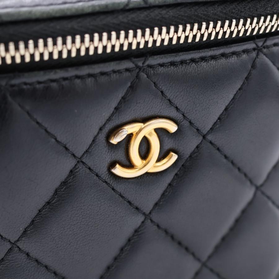 CHANEL（シャネル） ココマーク マトラッセ ラムスキン ゴールド金具