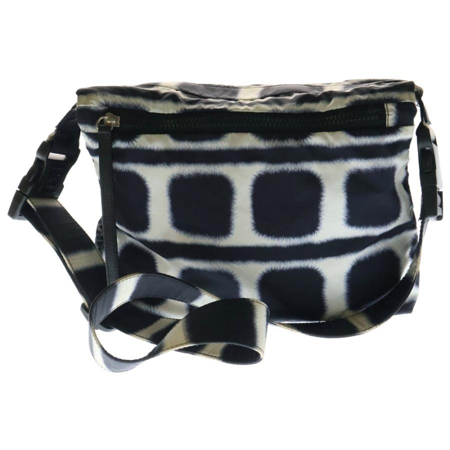 CHANELシャネル スポーツ ココマーク ナイロンショルダーバッグ シール8番 CHANEL（シャネル） スポーツライン ココマーク レザーロゴパッチ 総柄