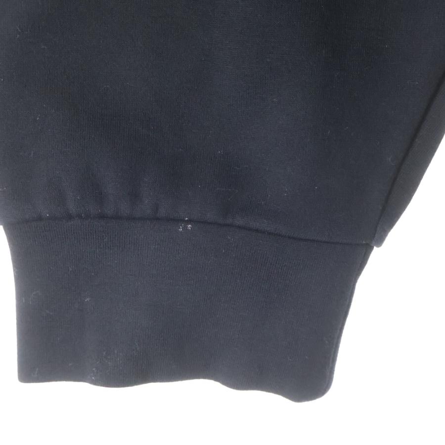 PRADA（プラダ） 22AW RE-NYLON トライアングルロゴ スウェットクルー