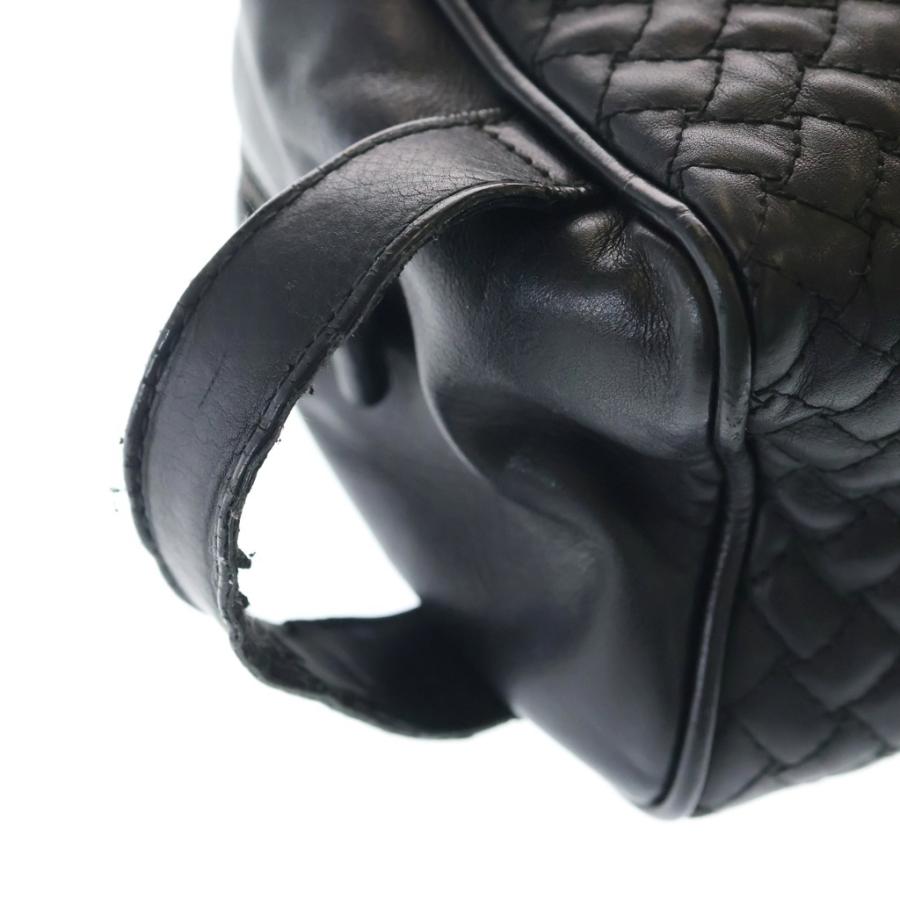 BOTTEGA VENETA（ボッテガ・ヴェネタ） イントレチャート クラッチ
