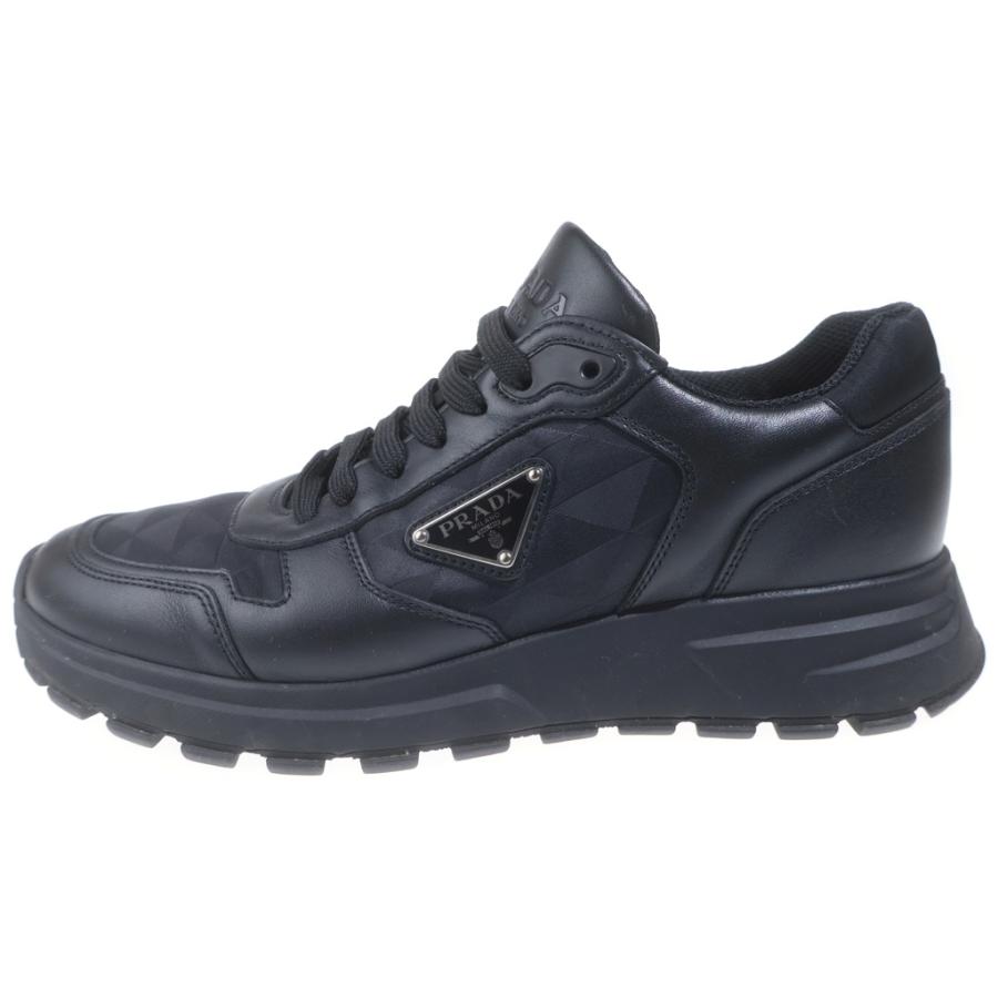 PRADA（プラダ） Re-Nylon リナイロン ロゴプレート ローカット