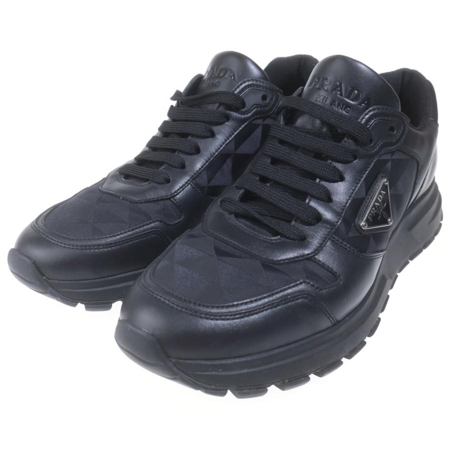 PRADA（プラダ） Re-Nylon リナイロン ロゴプレート ローカット
