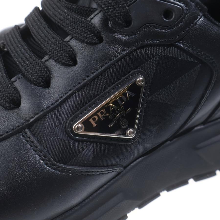 PRADA（プラダ） Re-Nylon リナイロン ロゴプレート ローカット