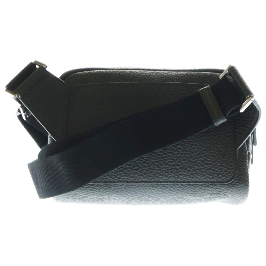 PRADA（プラダ） トライアングルロゴ ヴィッテロダイノ レザーボディ