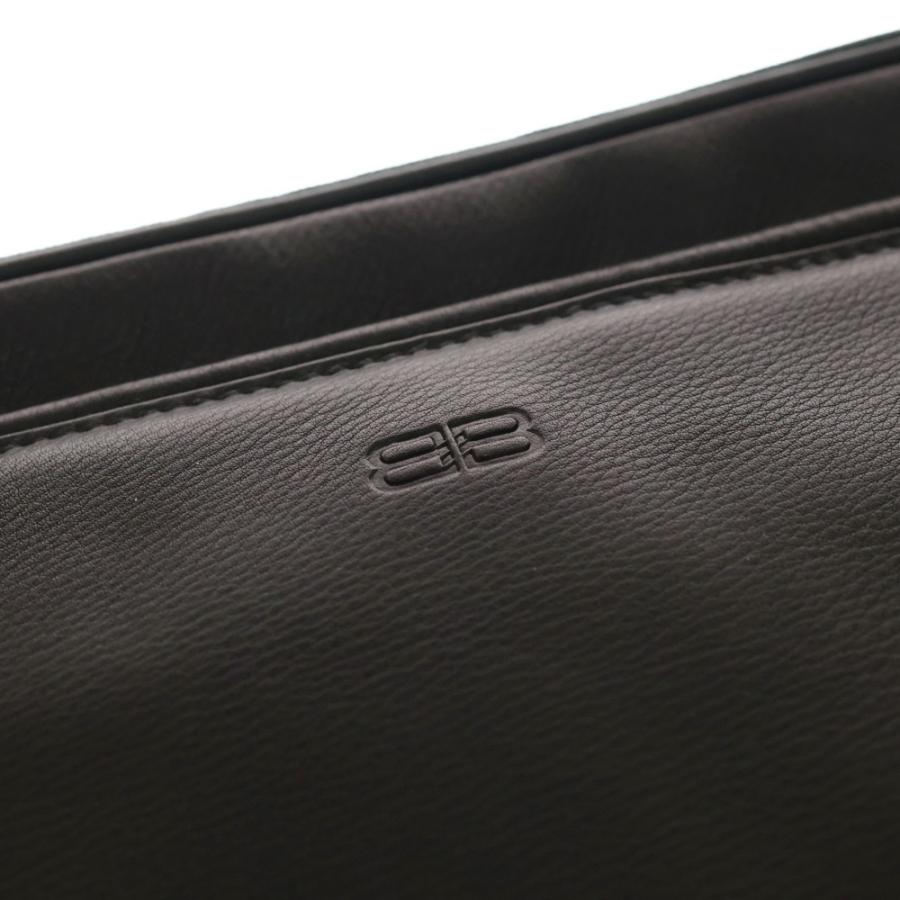 BALENCIAGA（バレンシアガ） BBロゴ型押し Wジップレザークラッチ