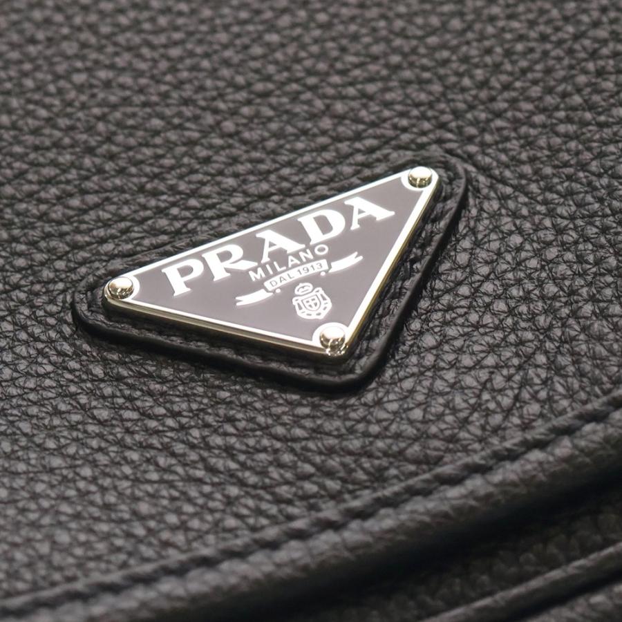 PRADA（プラダ） トライアングルロゴ ショルダーバッグ ブラック