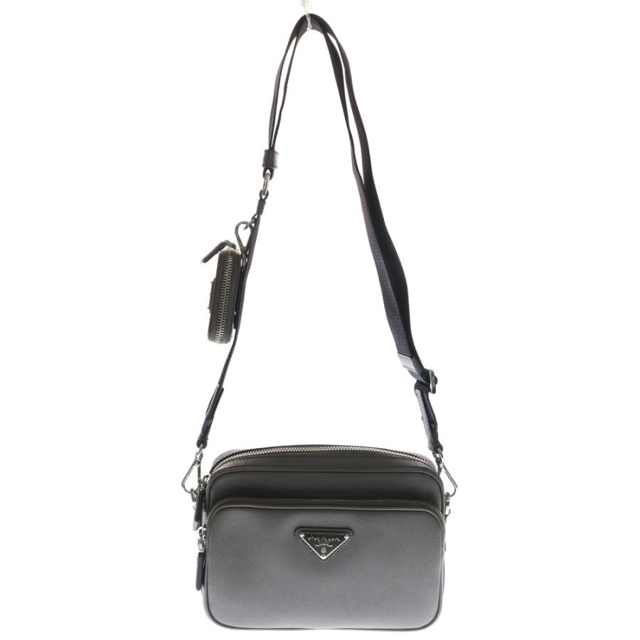 PRADA（プラダ） サフィアーノレザー トライアングルロゴプレート