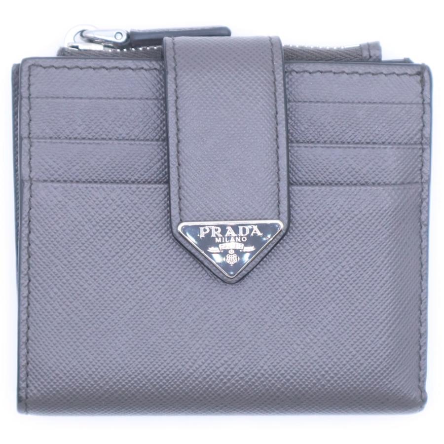 美品PRADA プラダ二つ折り財布サフィアーノレザー　トライアングルロゴプレート PRADA（プラダ） トライアングルロゴプレート サフィアーノレザー