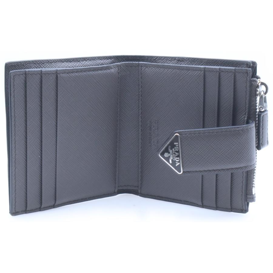 PRADA（プラダ） トライアングルロゴプレート サフィアーノレザー
