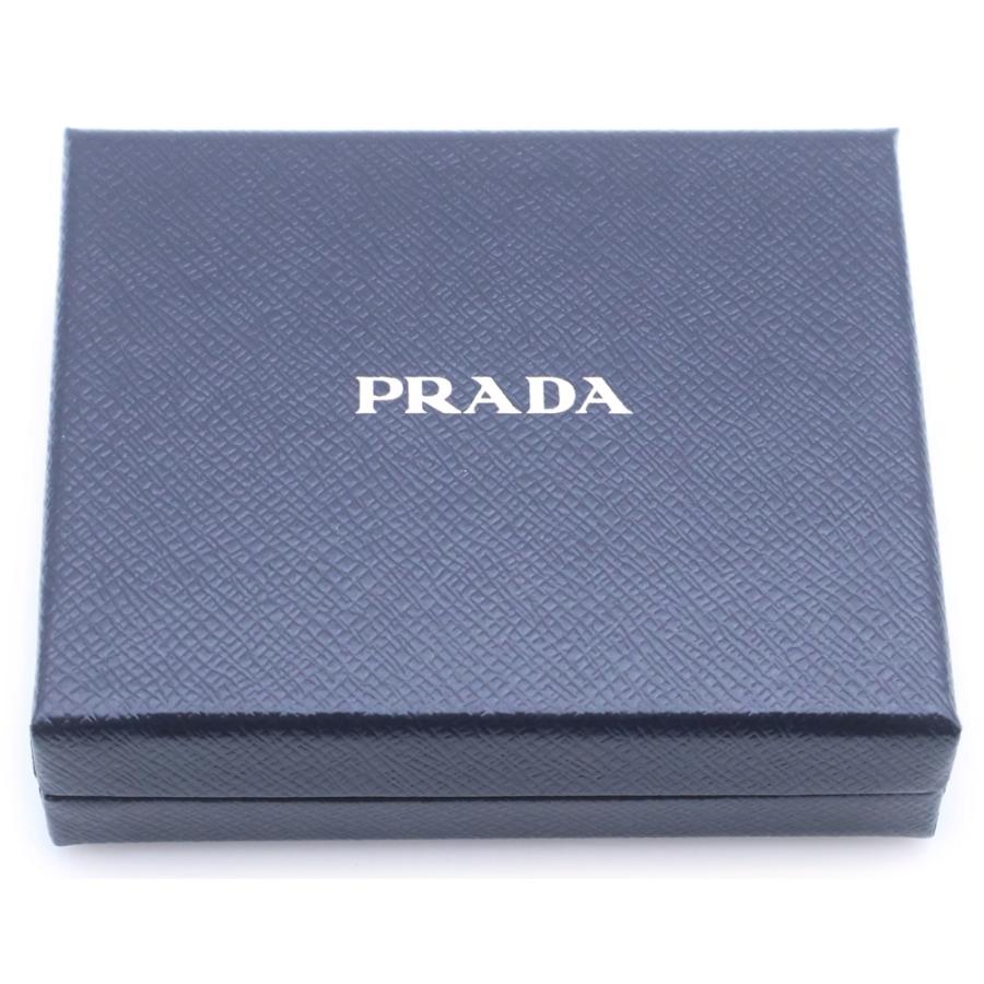PRADA（プラダ） トライアングルロゴプレート サフィアーノレザー