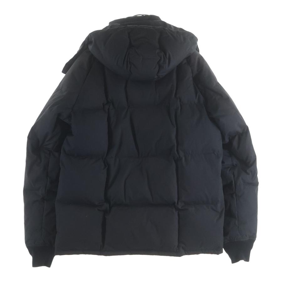 A BATHING APE（アベイシングエイプ） ダウンジャケット ブラック 
