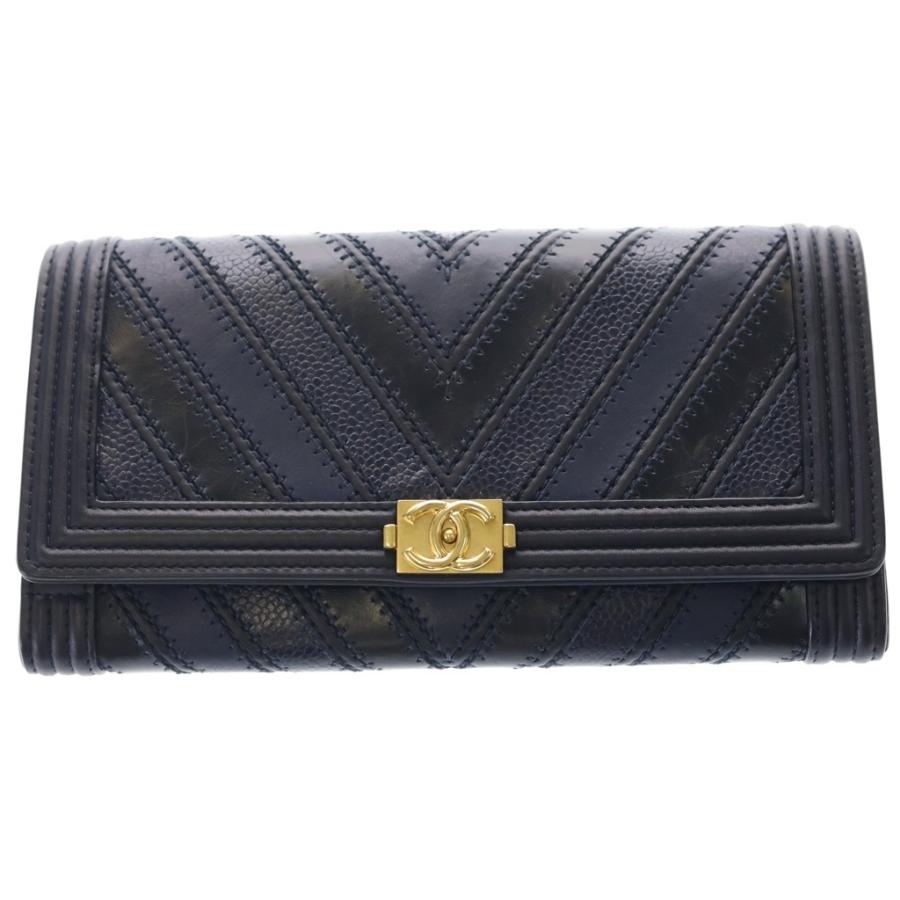 CHANEL（シャネル） チェーンウォレット ボーイシャネル シェブロン