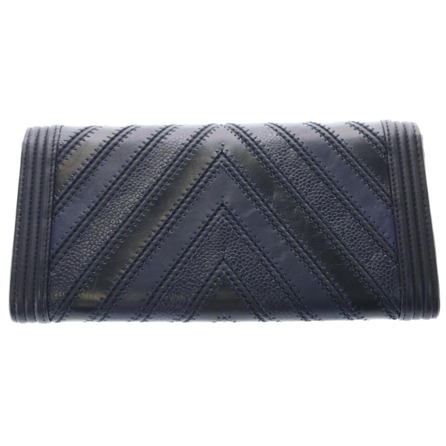 CHANEL（シャネル） チェーンウォレット ボーイシャネル シェブロン