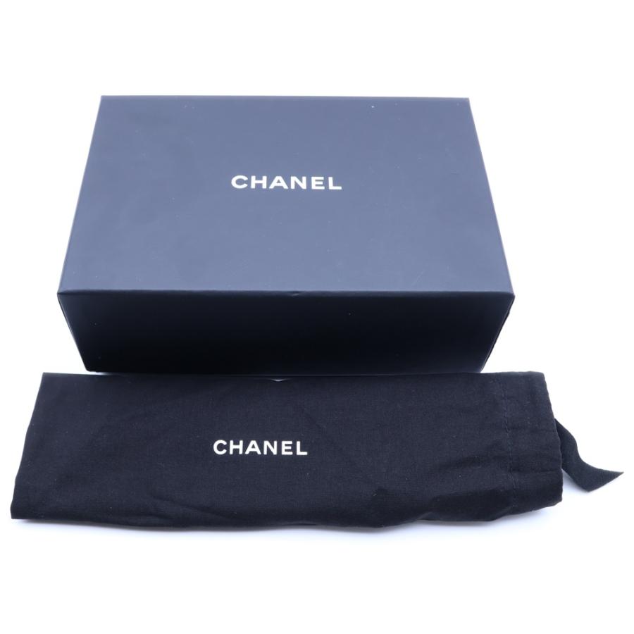 週末限定大幅値下げ!!極美品!!正規品CHANELココマークキャビアスキン 極美品CHANEL／シャネル／デカコ コ／ココマーク／スタッズ