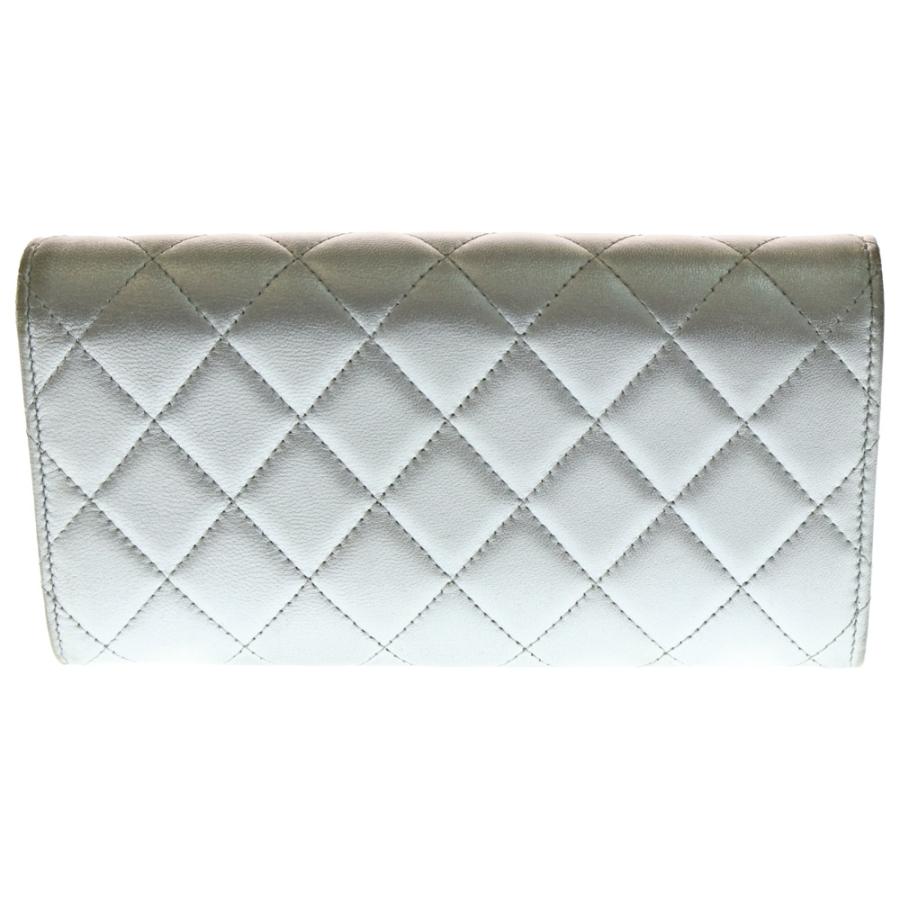 CHANEL 長財布 シルバー ラムスキン CHANEL（シャネル） マトラッセ 二つ折り長財布 ロングウォレット