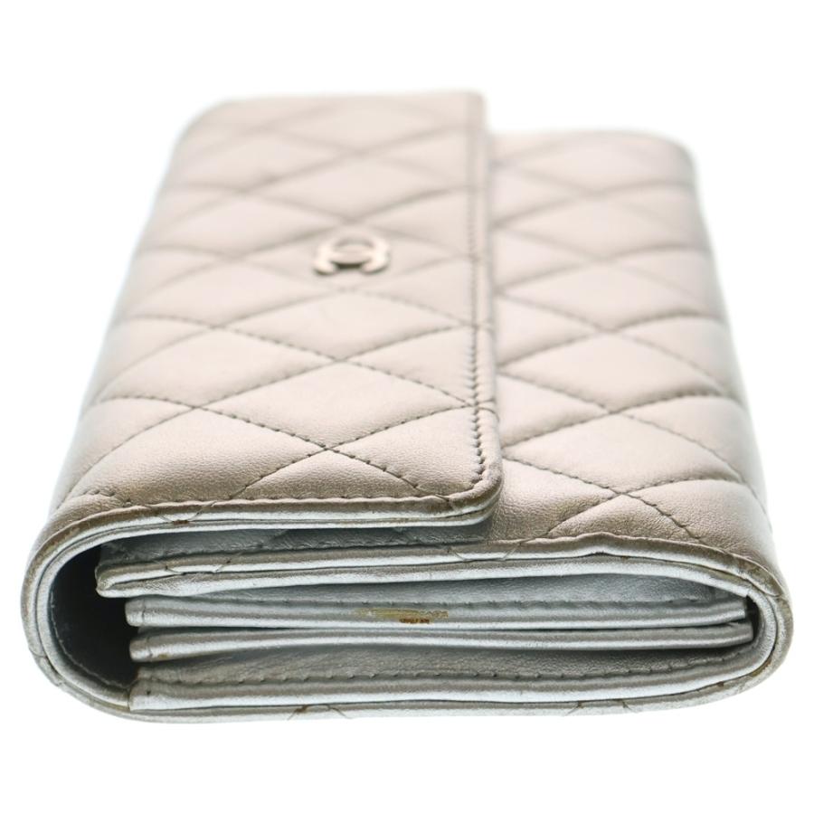 CHANEL（シャネル） マトラッセ 二つ折り長財布 ロングウォレット