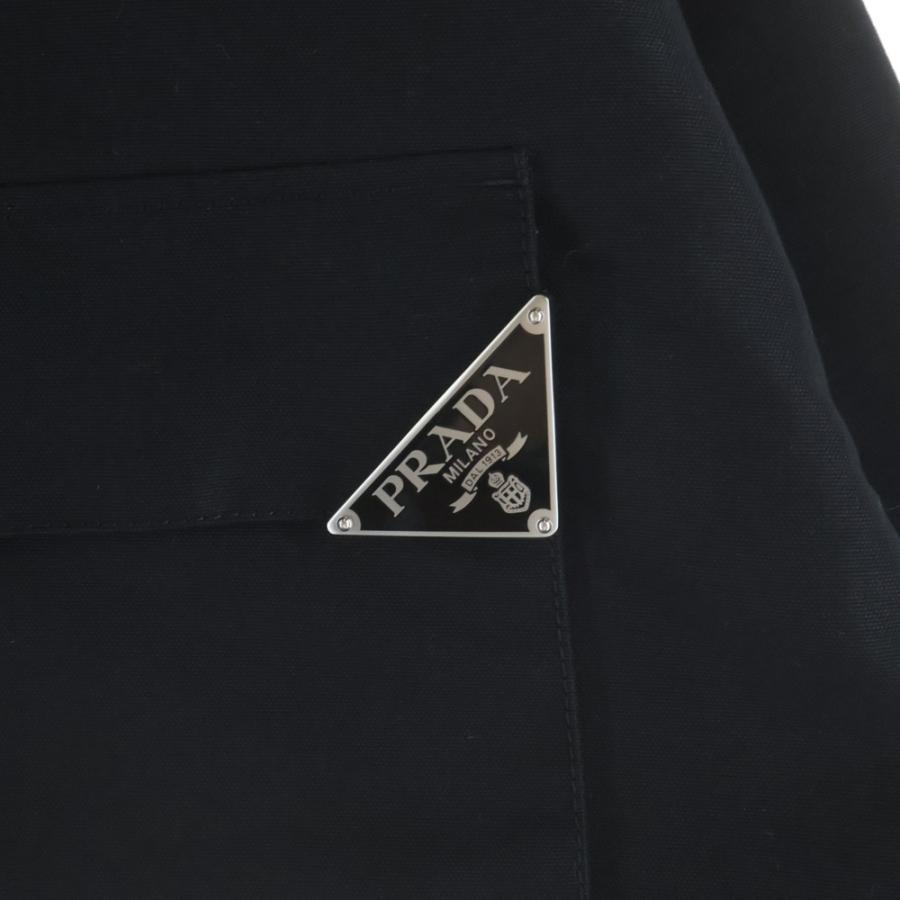 PRADA（プラダ） Re Nylon トライアングルロゴ プレート クロップド