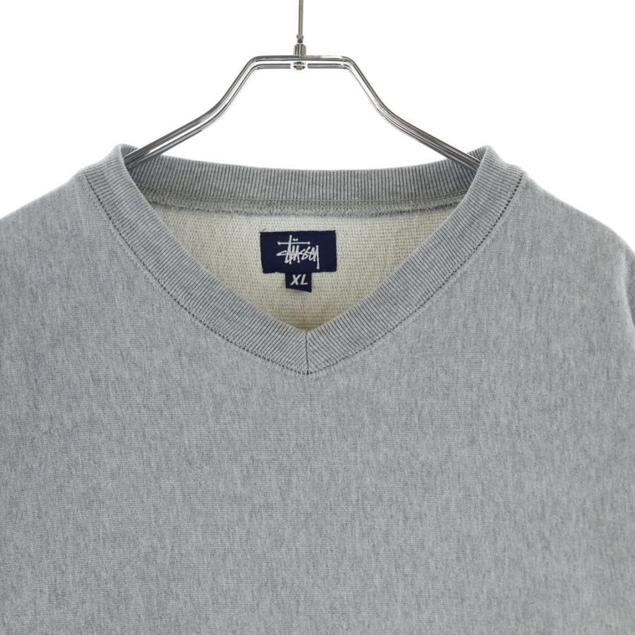 STUSSY（ステューシー） フロントロゴ刺繍スウェット クルーネック