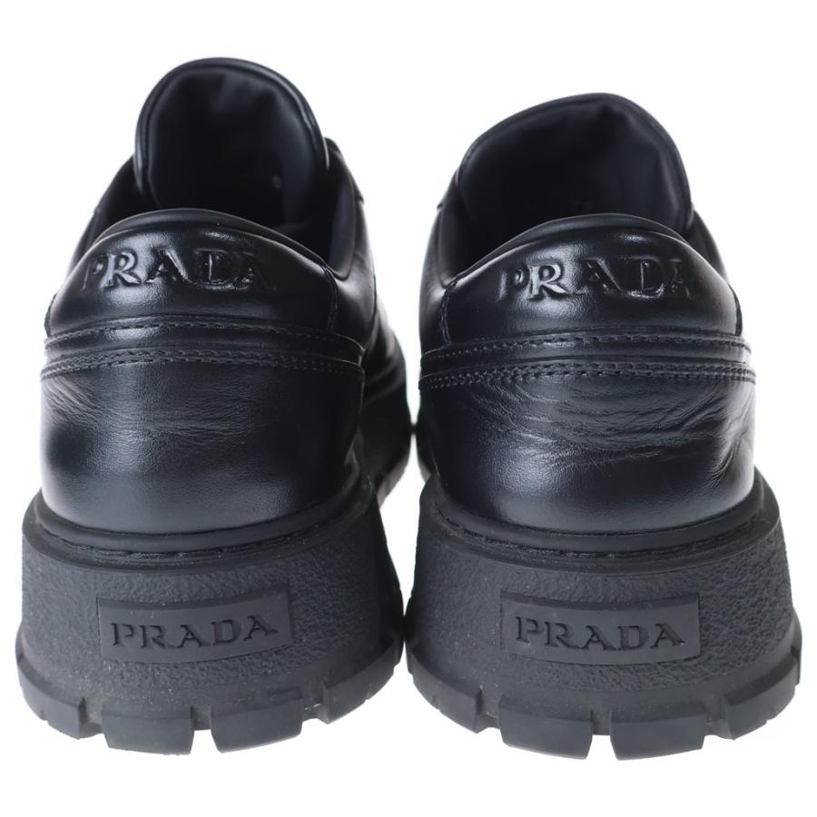 PRADA（プラダ） トライアングルロゴ レザースニーカー ブラック