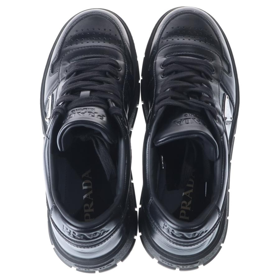 PRADA（プラダ） トライアングルロゴ レザースニーカー ブラック