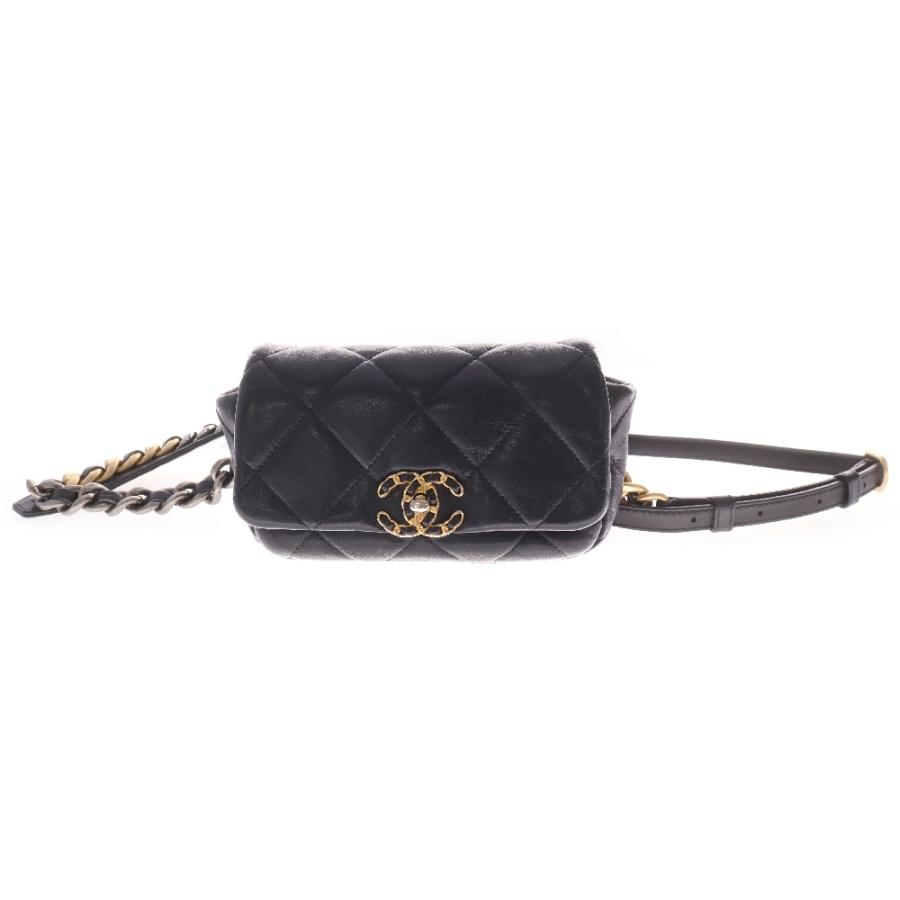 CHANEL（シャネル） 19 ウエストポーチ ボディバッグ ラムスキン