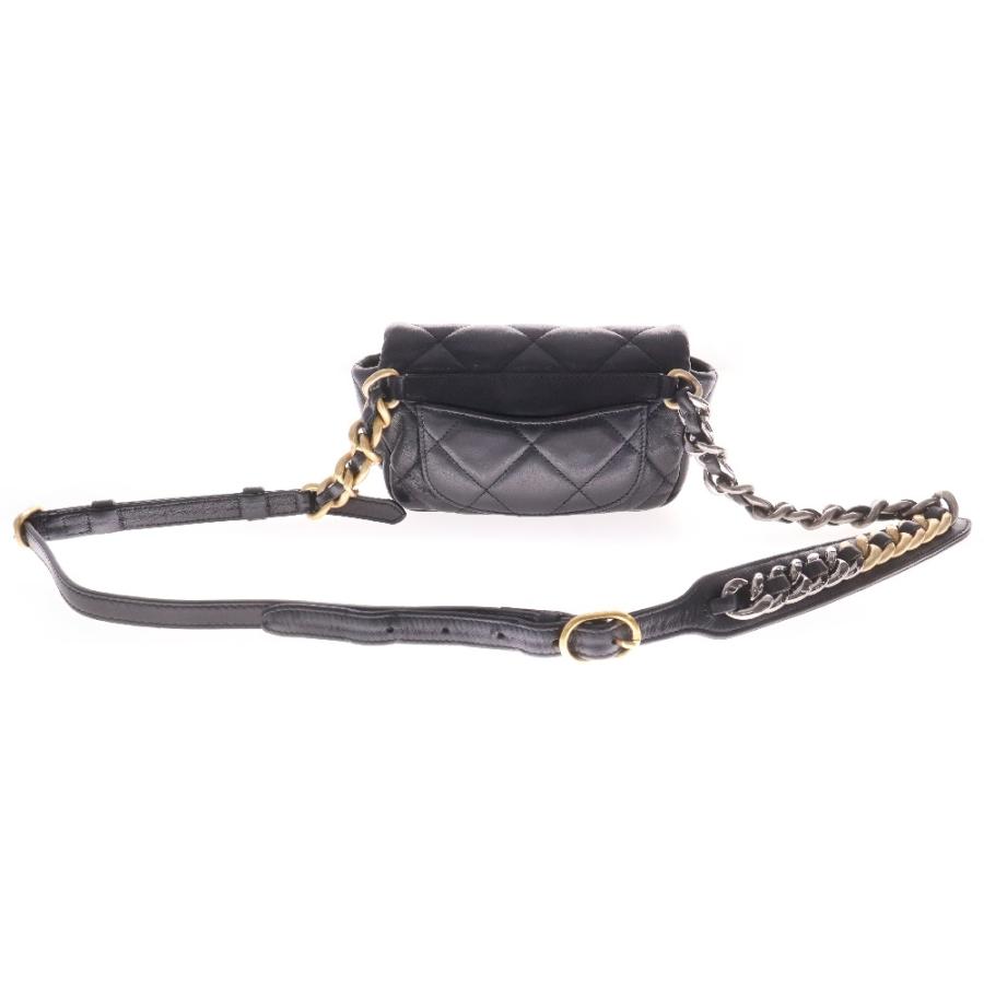 【希少】Chanel ブラックレザー スクエアバッグウエストポーチ CHANEL（シャネル） 19 ウエストポーチ ボディバッグ ラムスキン