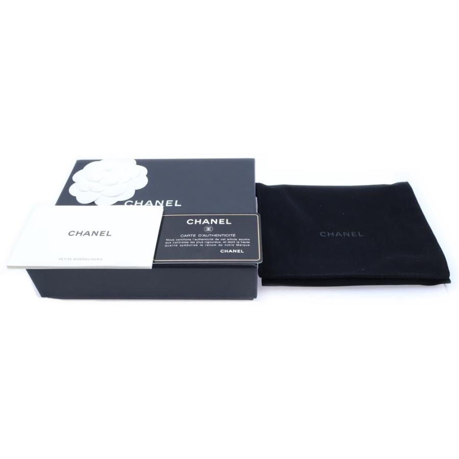 CHANEL（シャネル） マトラッセ 二つ折りチェーンウォレット