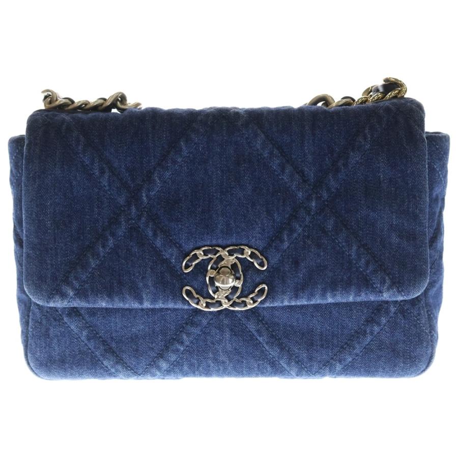 CHANEL（シャネル） シャネル19 マトラッセ チェーンショルダーバッグ
