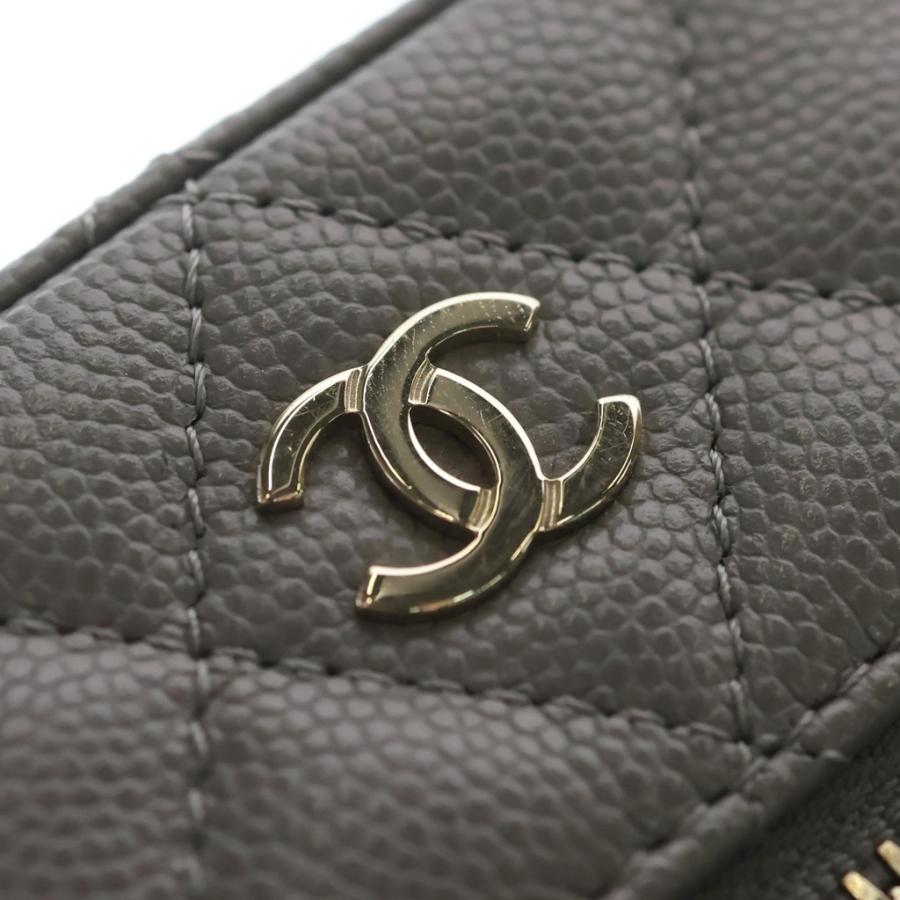 CHANEL（シャネル） マトラッセ クラシック バニティ キャビアスキン