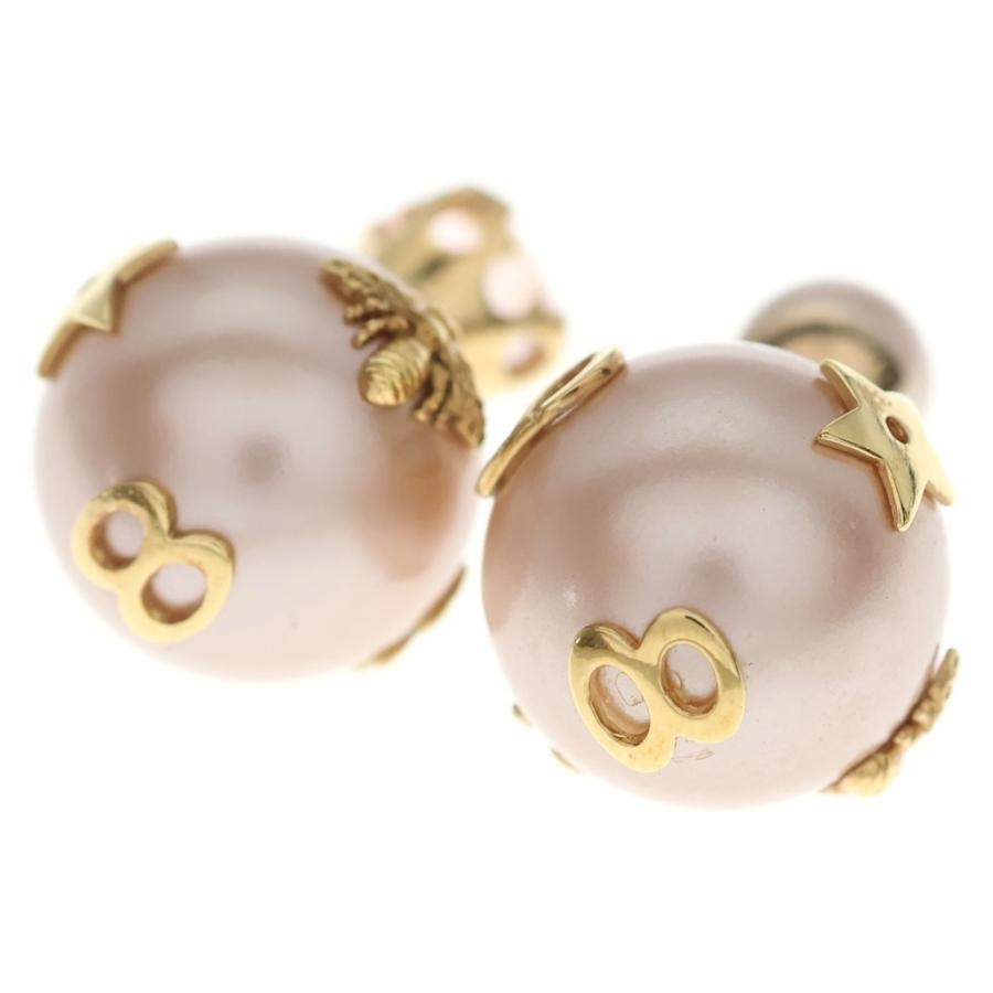 Christian Dior（クリスチャン・ディオール） トライバルピアス パール