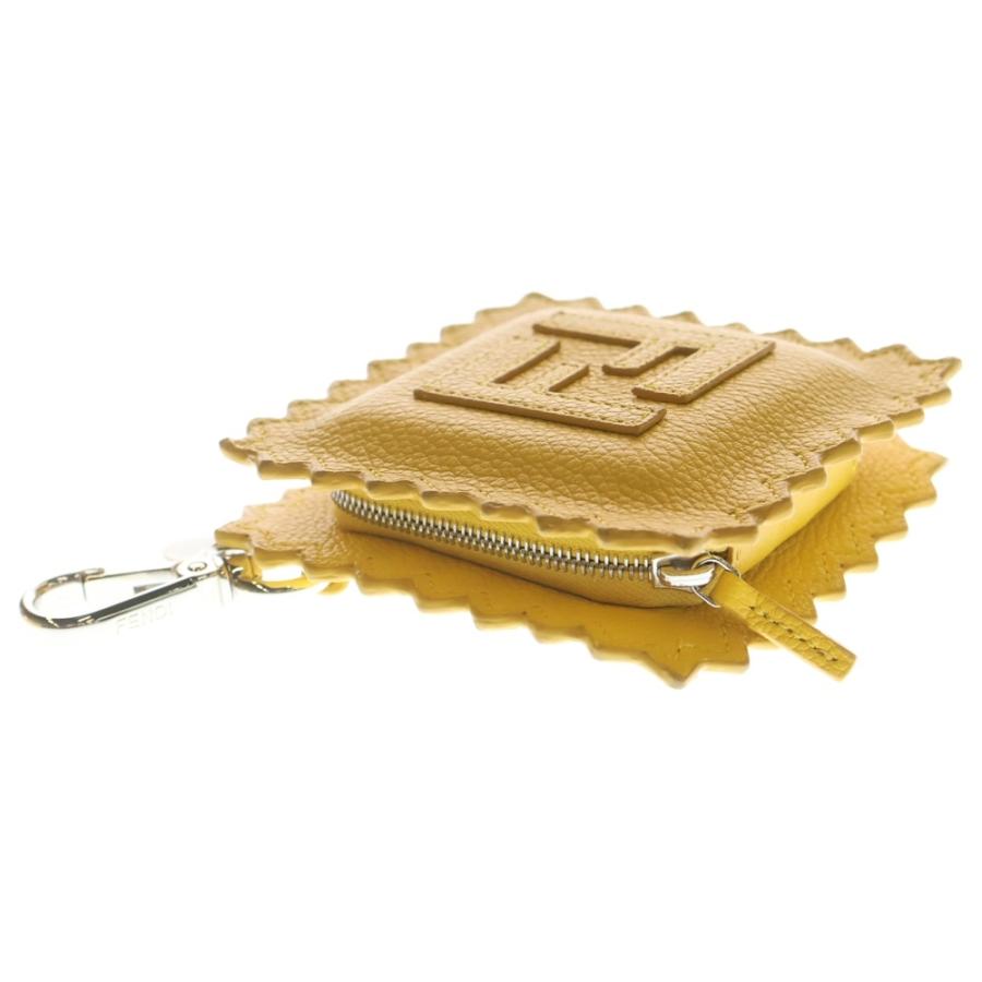 FENDI（フェンディ） ラビオロ ロゴ バッグチャーム ポーチ ケース 