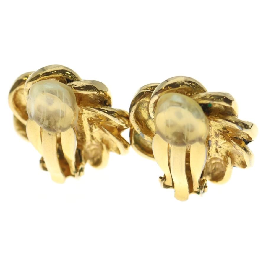 CHANEL（シャネル） フェイクパール イヤリング ホワイト×ゴールド GP