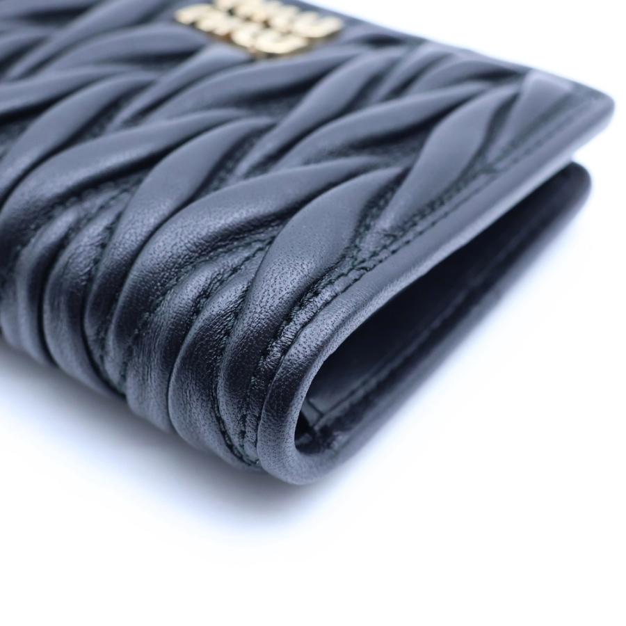 MIU MIU ブラックレザー三つ折り財布 miu miu（ミュウミュウ） 財布 三つ折り財布 スモール レザー
