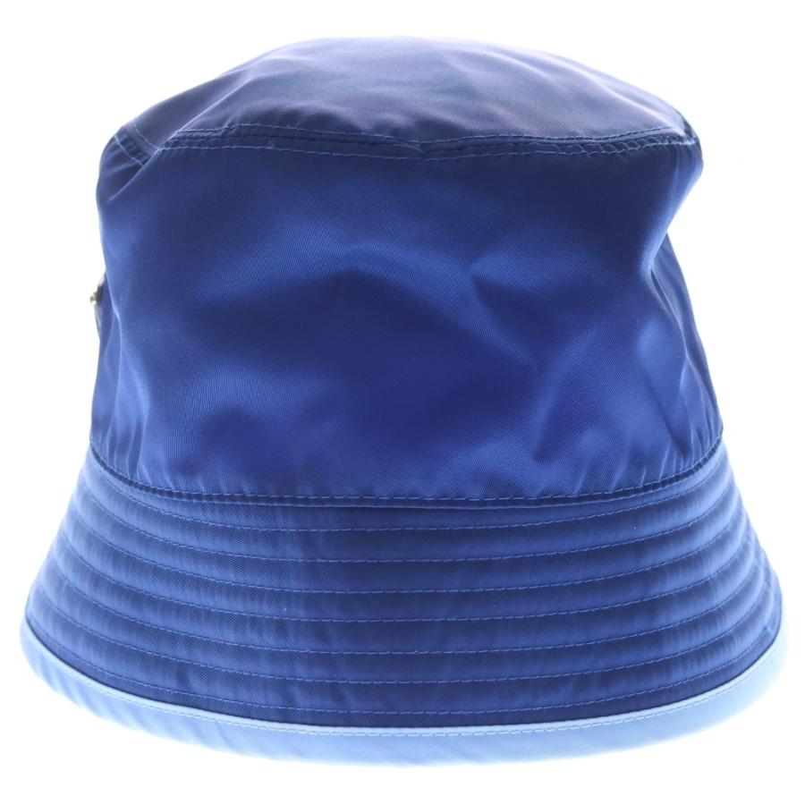 PRADA（プラダ） トライアングルプレートロゴ リバーシブルナイロン