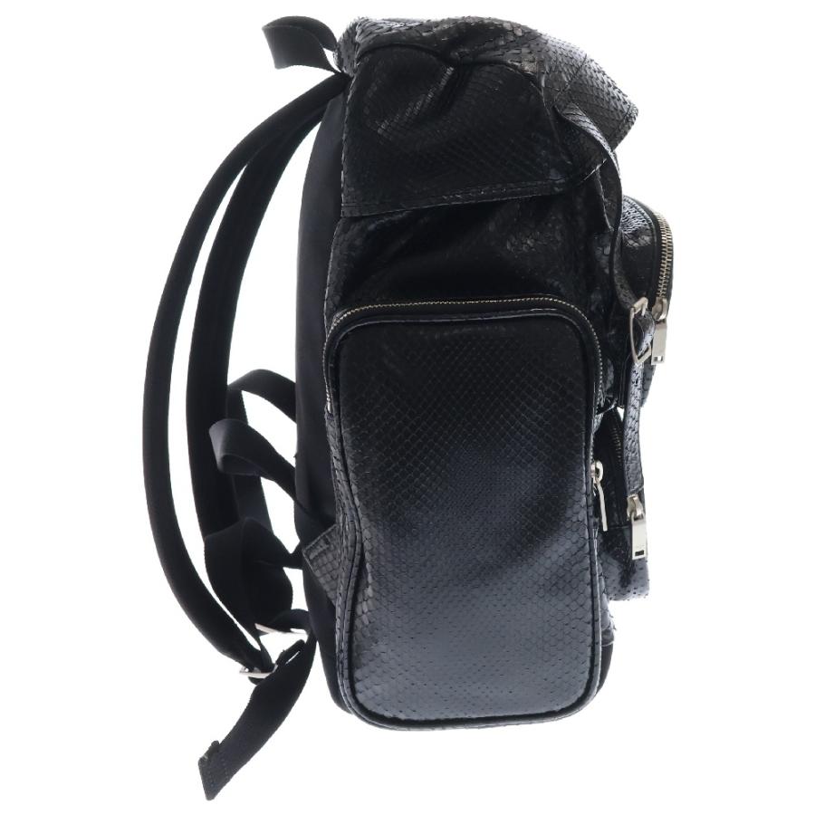 サンローランパリ CITY MULTI-POCKET BACKPACK IN PYTHON 437110  