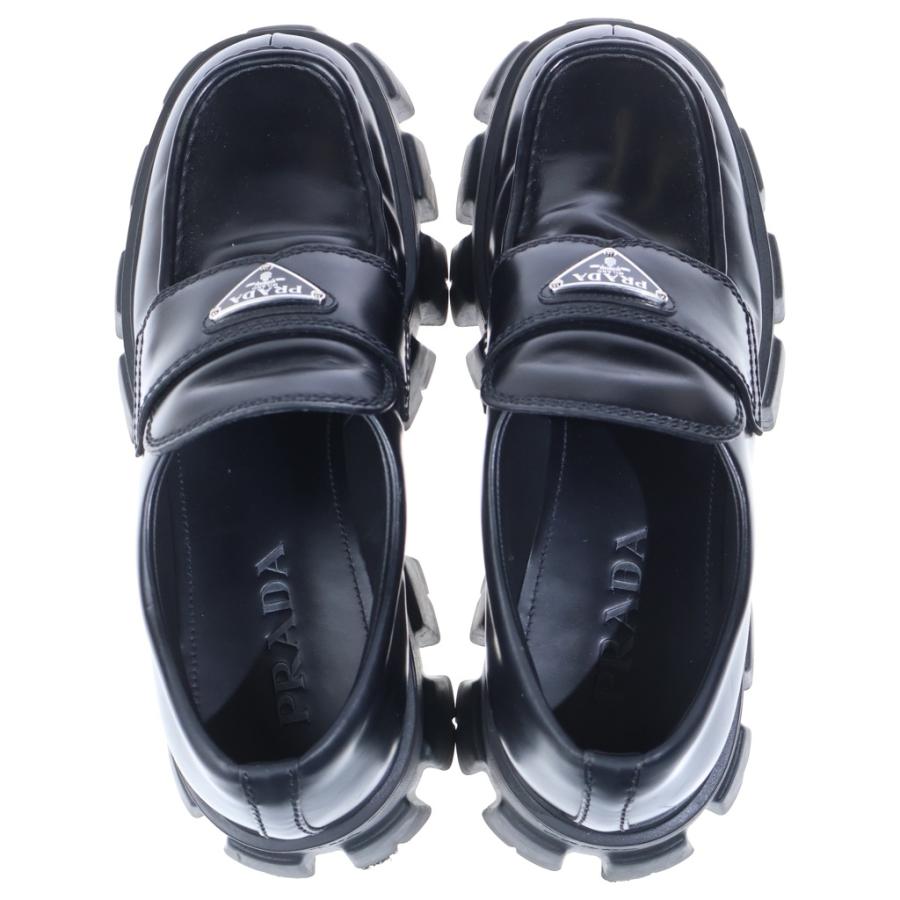 PRADA（プラダ） モノリス ブラッシュドレザー 三角プレート
