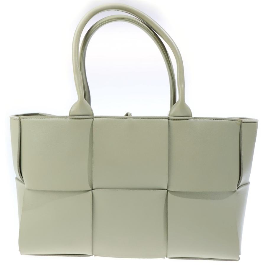 BOTTEGA VENETA（ボッテガ・ヴェネタ） マキシイントレチャート アルコ
