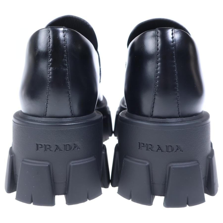 PRADA（プラダ） モノリス トライアングルロゴプレート レザー