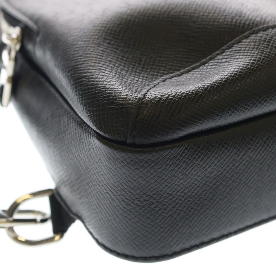 LOUIS VUITTON（ルイ・ヴィトン） タイガ アヴェニュー スリングバッグ