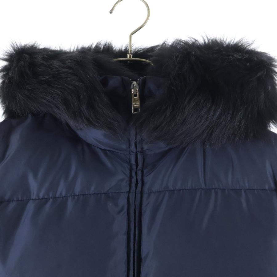 PRADA（プラダ） 21AW トライアングルロゴプレートファーフーデッド