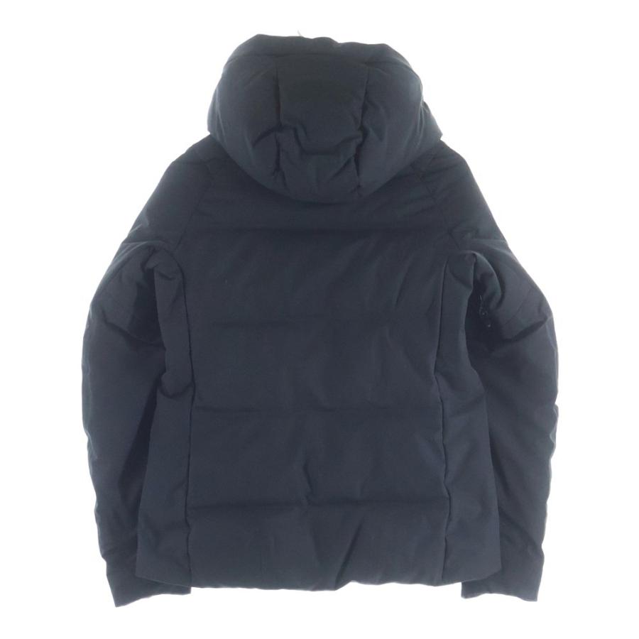 DESCENTE（デサント） MOUNTAINEER 水沢ダウンジャケット ブラック 