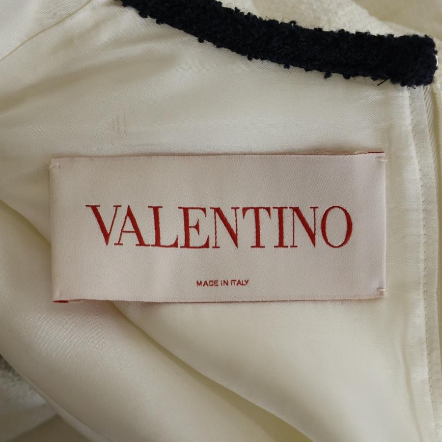 VALENTINO ヴァレンティノ Vロゴプレート クリスプツイード バックジップ 半袖 ミニドレス ワンピース ホワイト レディース 1B3VAZU37A6の画像