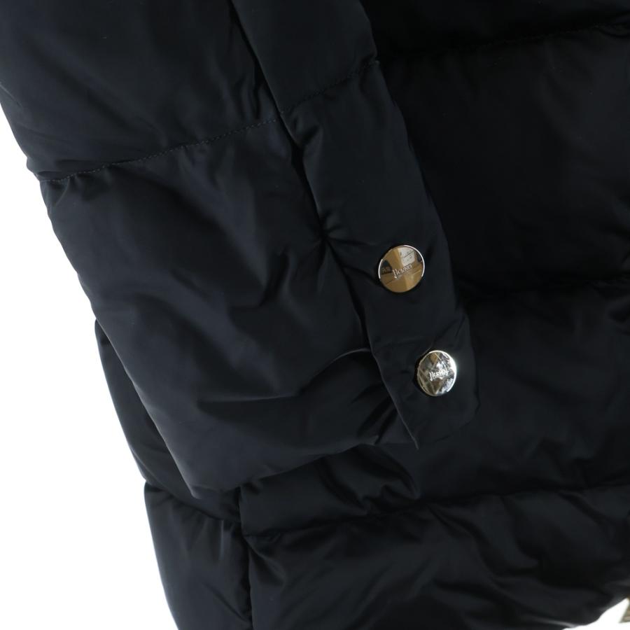 HERNO ヘルノ A-Shap Jacket In Satin PI1304D-12170Z-9300 エーシェイプ Aライン サテンコート ダウン ブラックの画像