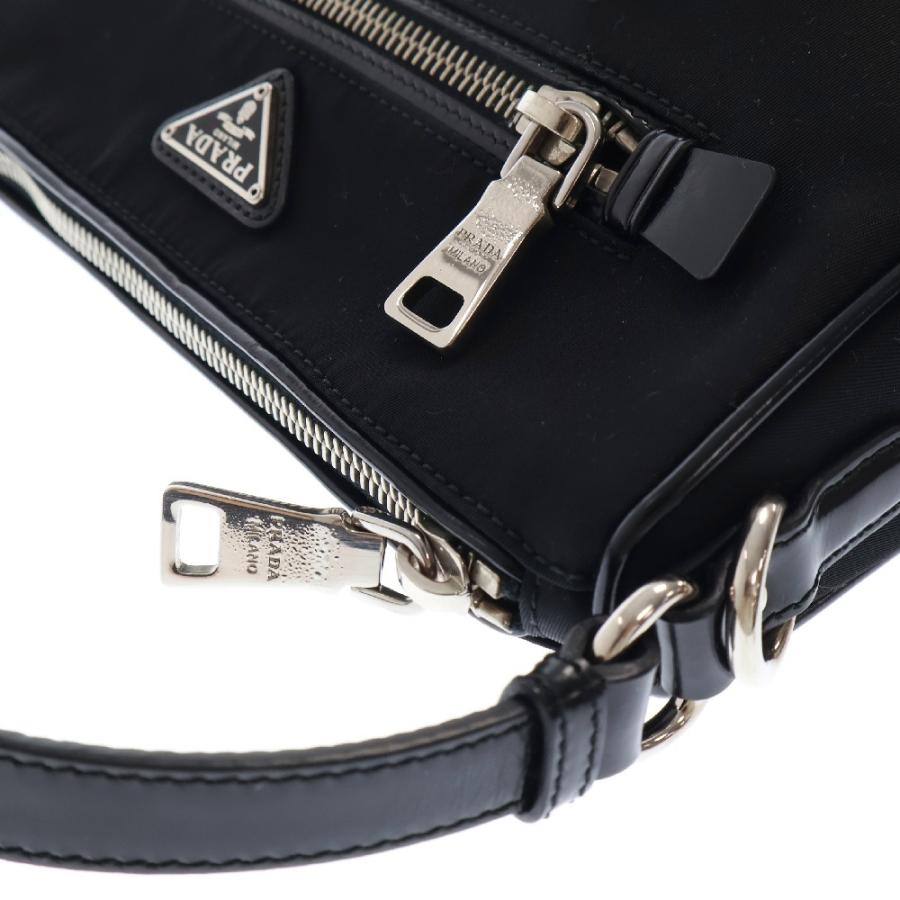 美品✨プラダ　ナイロン　ウエストポーチ　三角プレート　ブラック　シルバー金具 楽天市場】美品 PRADA プラダ 三角ロゴプレート グレー シルバー